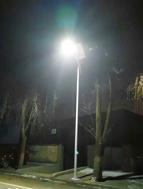 积石山县班玛太阳能路灯项目