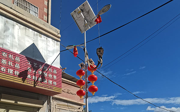 班玛智慧路灯在城市物联网系统中的集成与运维 班玛智慧路灯在城市物联网系统中的集成与运维